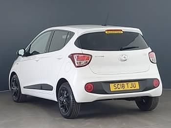 Used Hyundai i10 GO! 66 HP (48 kW) 2018 White Hatchback