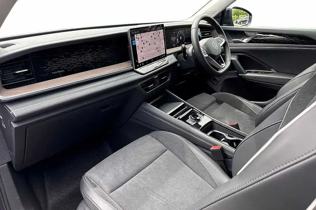 Used VW Tayron Elegance 150 HP (110 kW) 2026 Ultra violet SUV