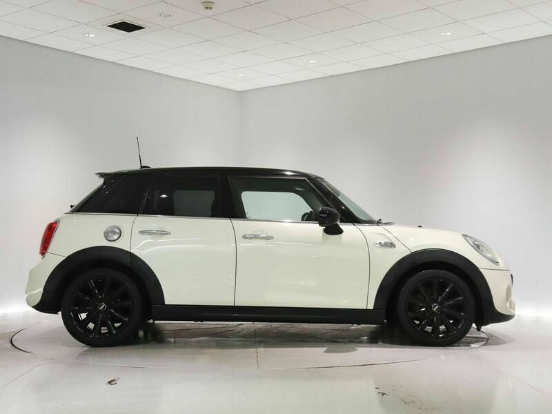 Used Mini Cooper S Hatch 189 HP (139 kW) 2017 White Hatchback