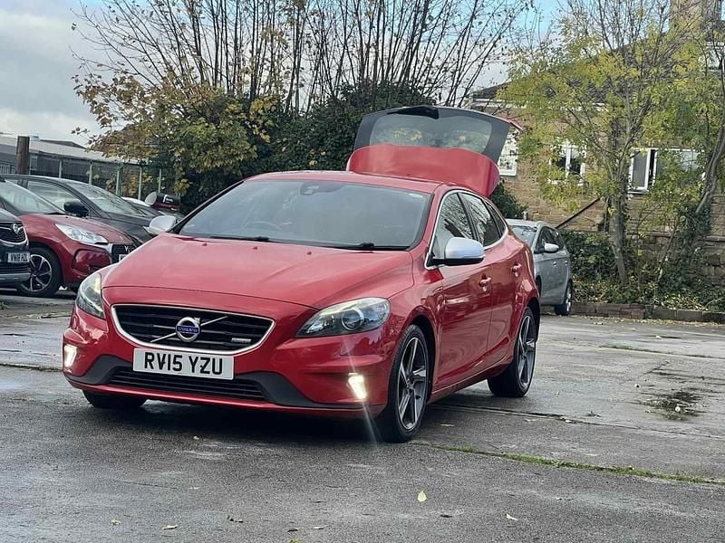 Used Volvo V40 R-Design 2015 Red Hatchback