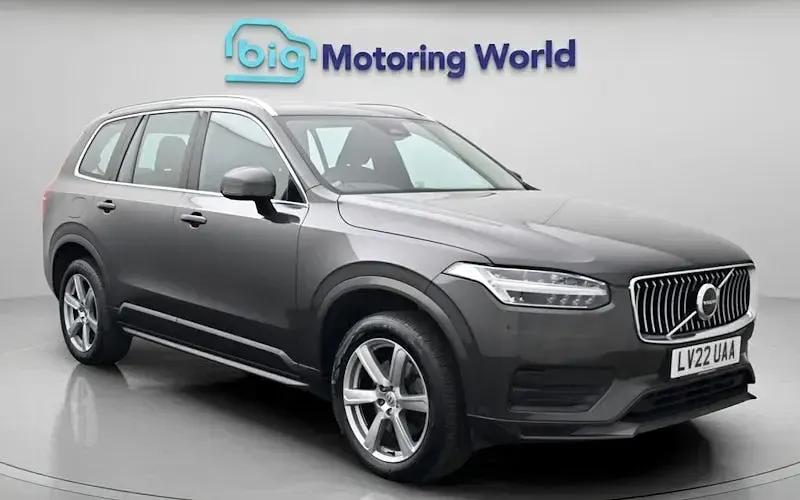 Used Volvo XC90 Core 250 HP (183 kW) 2022 SUV