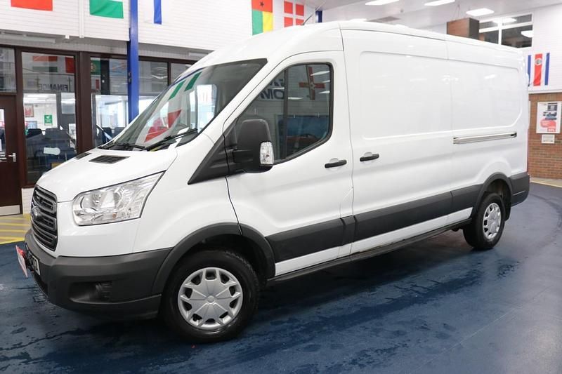 Used Ford Transit 130 HP (95 kW) 2018 White Van