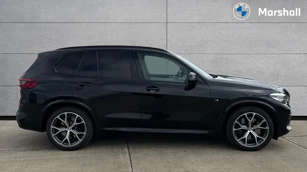 Used BMW X5 M Sport 394 HP (289 kW) 2020 Black sapphire SUV