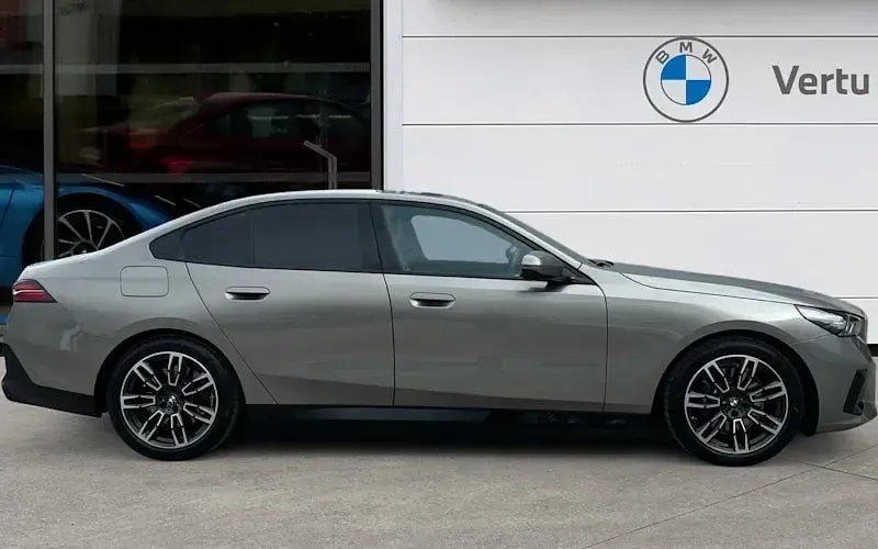 Used BMW 530e M Sport 299 HP (219 kW) 2026 Sedan