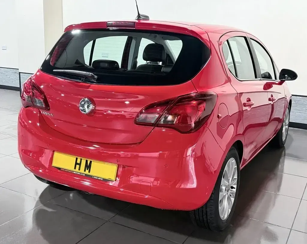 Begagnad Vauxhall Corsa 90 HK (66 kW) 2017 Röd Halvkombi