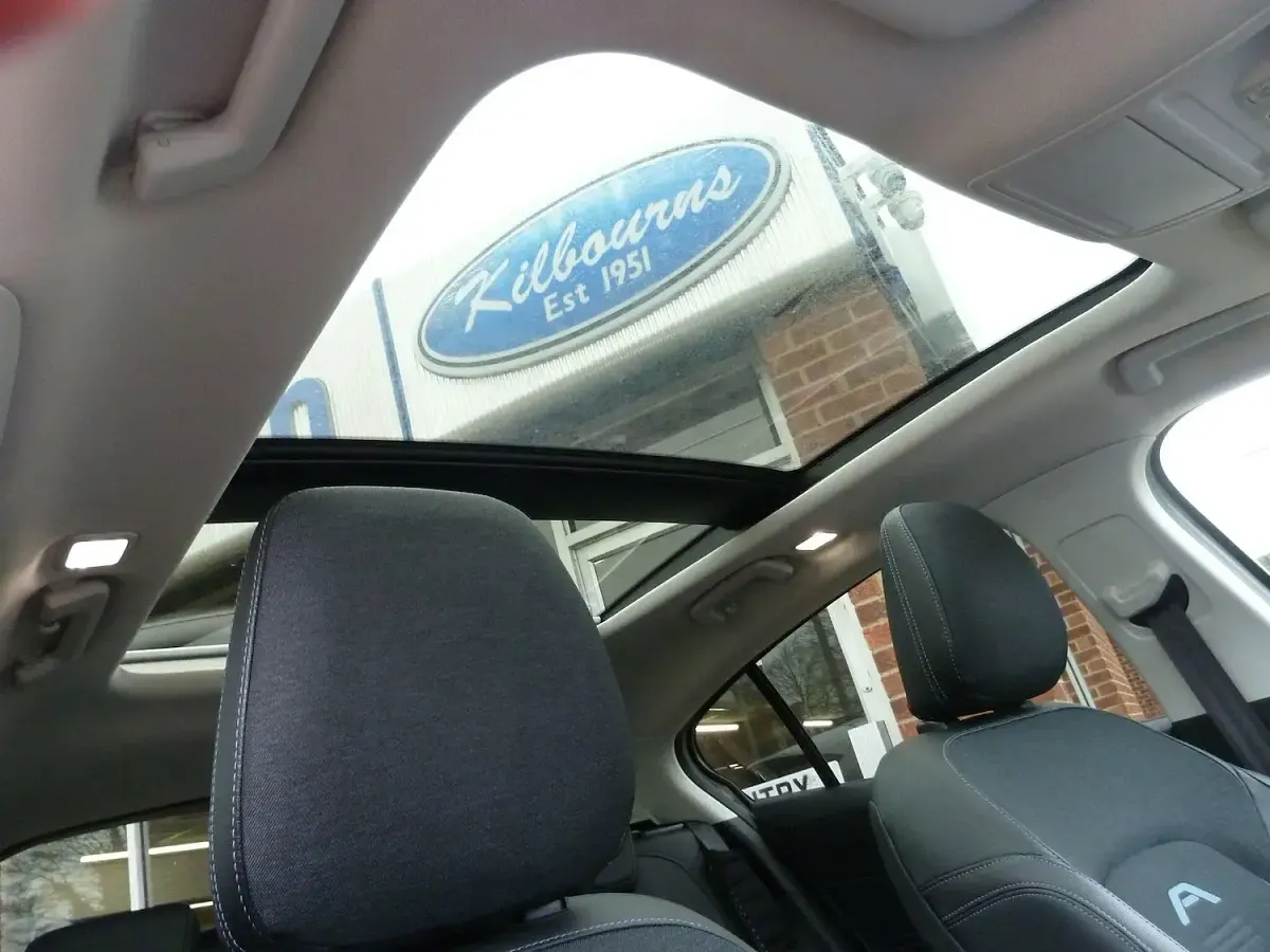 Used Ford Focus Active 150 HP (110 kW) 2019 White Hatchback
