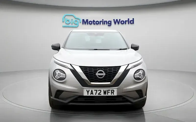 Używany Nissan Juke N-Connecta 114 KM (83 kW) 2023 Srebrny SUV