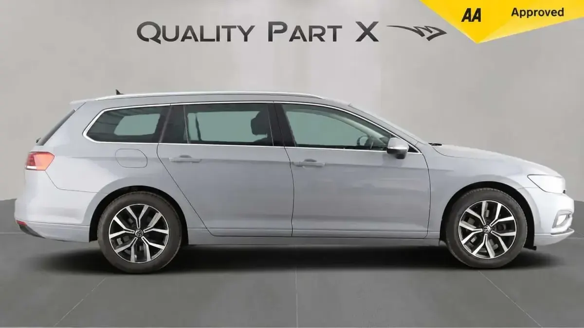 Used VW Passat SEL 150 HP (110 kW) 2023 Grey Estate
