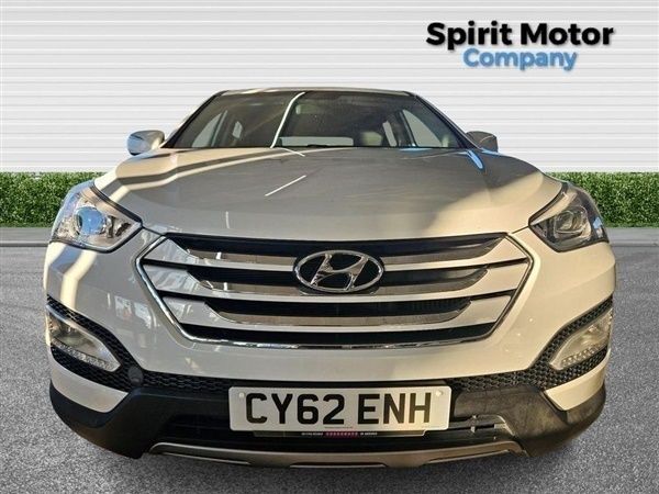White Used 2013 Hyundai Santa Fe Style SUV | £8,950 (Fair price) - Image 1/1