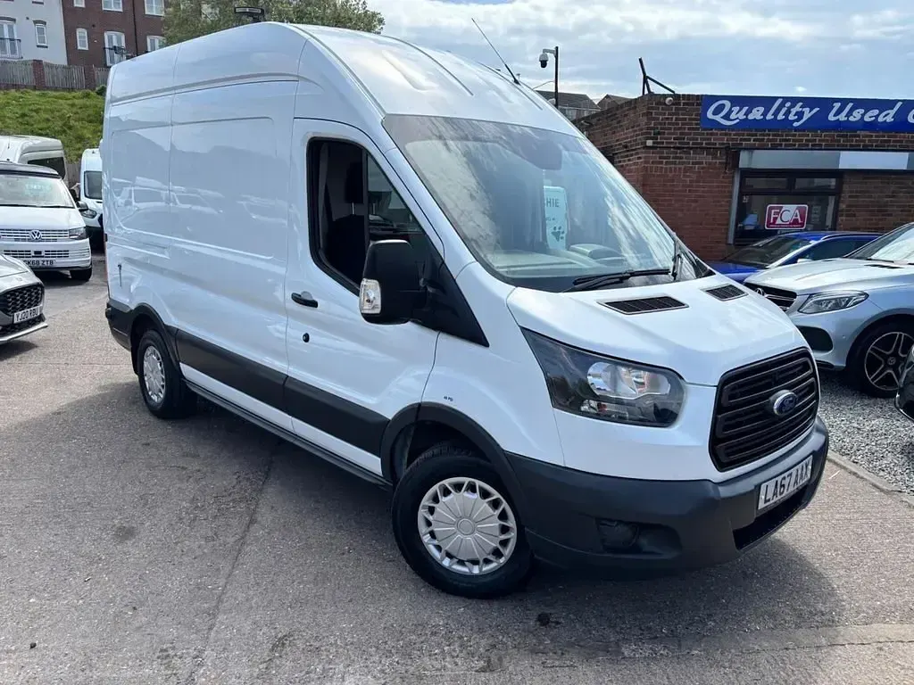 Używany Ford Transit 130 KM (95 kW) 2018 Biały Van