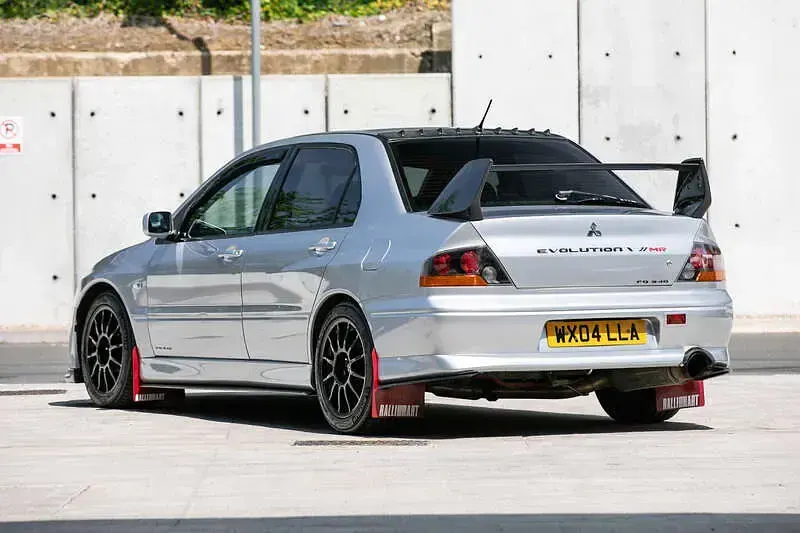 Used Mitsubishi Lancer 345 HP (253 kW) 2004 Silver Sedan