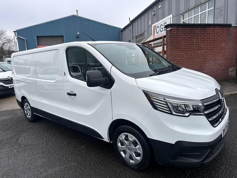 Used Renault Trafic 2023 White MPV