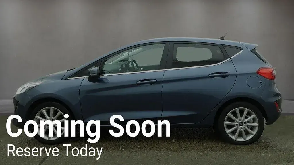 Begagnad Ford Fiesta Titanium 2019 Blå Halvkombi