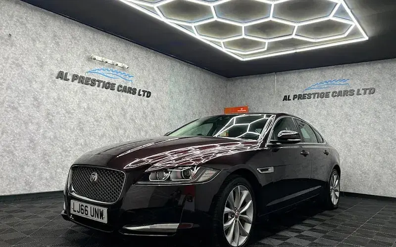 Used Jaguar XF Portfolio 179 HP (131 kW) 2020 Sedan