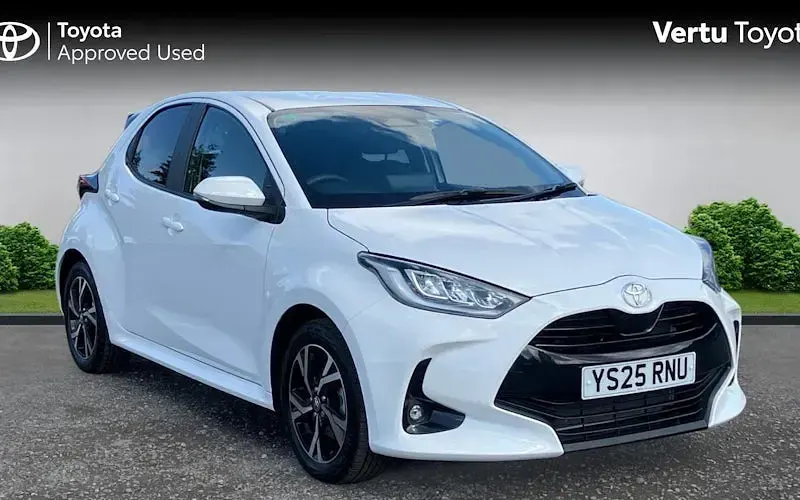 Used Toyota Yaris Design 116 HP (85 kW) 2025 Hatchback