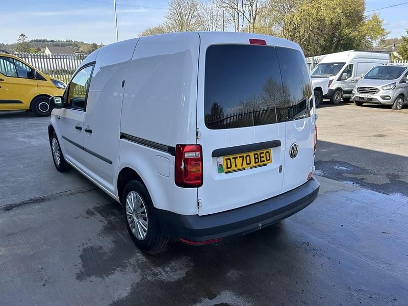 Begagnad VW Caddy Startline 102 HK (75 kW) 2021 Vit Minibuss