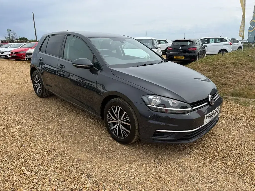 Used VW Golf VII SE 115 HP (84 kW) 2018 Grey Hatchback