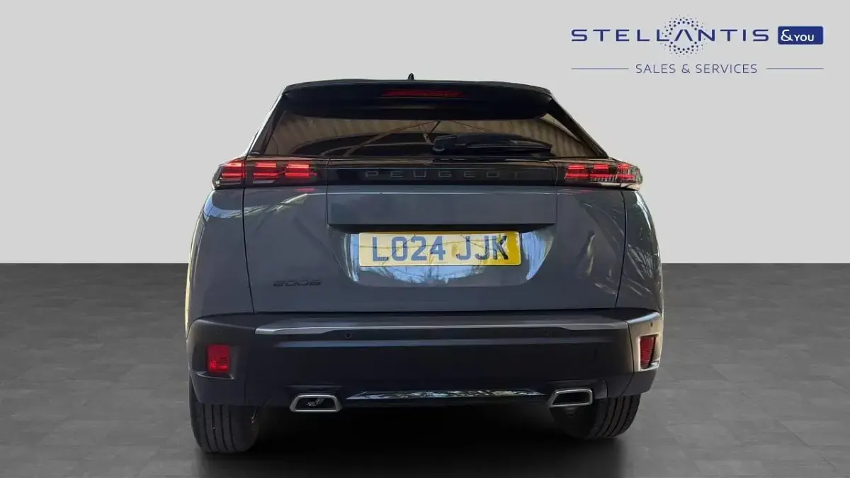 Used Peugeot 2008 Allure 129 HP (94 kW) 2024 Grey SUV