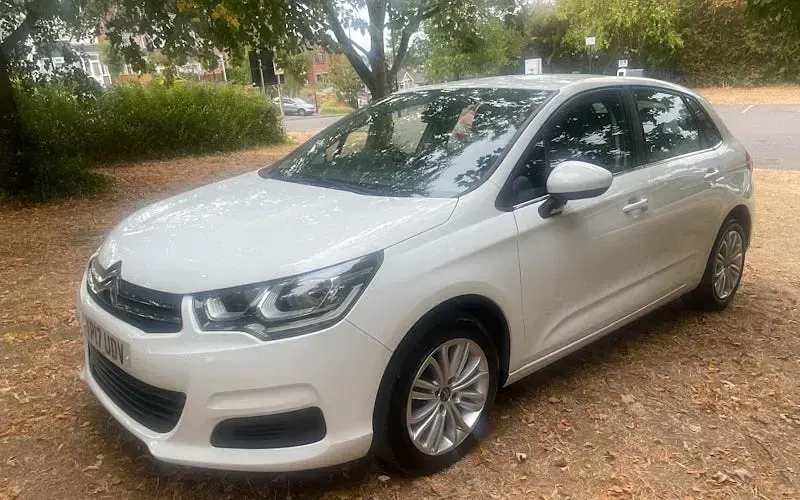 Used Citroën C4 Feel 100 HP (73 kW) 2017 Hatchback