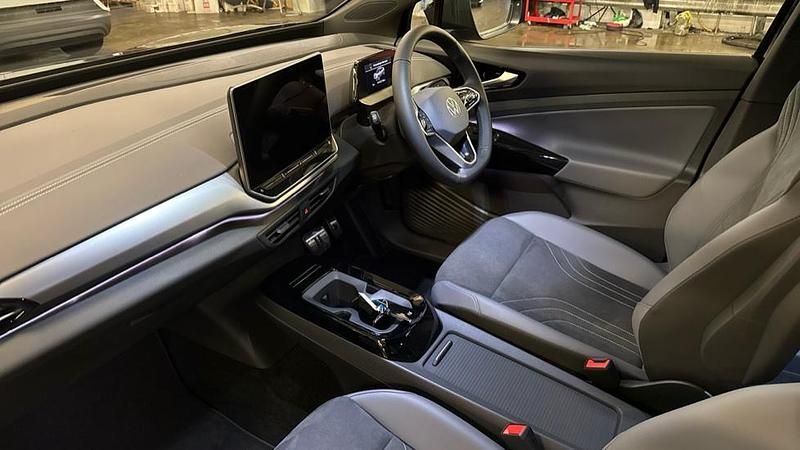 New VW ID.5 Pro 210 kW (286 HP) 2025 Grenadilla black metallic SUV