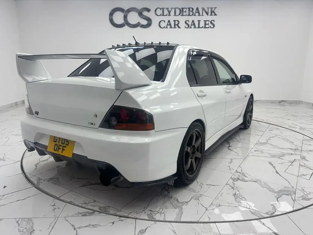 Used Mitsubishi Lancer 450 HP (330 kW) 2016 White Sedan