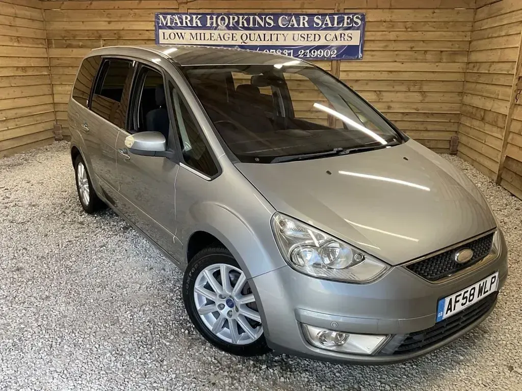 Usado Ford Galaxy Ghia 175 HP (128 kW) 2008 Prateado Monovolume