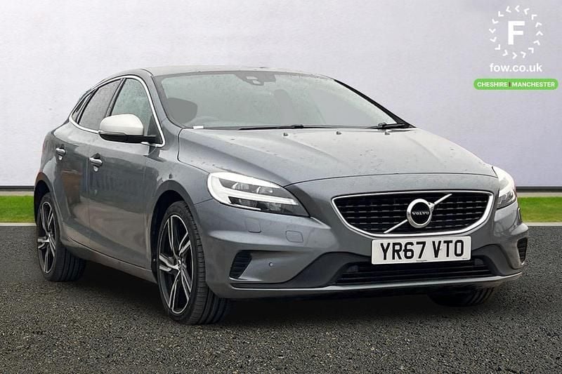 Used Volvo V40 R-Design Pro 122 HP (89 kW) 2017 Grey Hatchback
