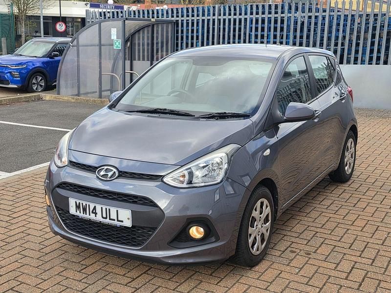 Used Hyundai i10 SE 67 HP (49 kW) 2014 Grey Hatchback
