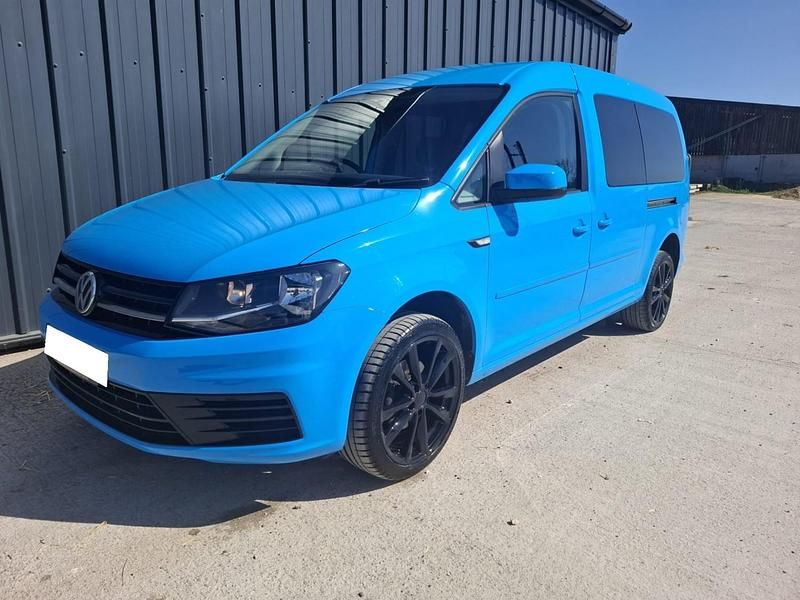 Used VW Caddy Maxi 102 HP (75 kW) 2016 Blue MPV