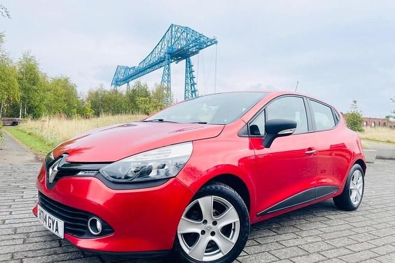 Red Used 2014 Renault Clio IV Expression+ Hatchback | £5,895 (Good price) - Image 1/1