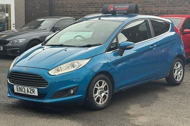 Blue Used 2013 Ford Fiesta Titanium Hatchback | £2,995 (Good price) - Image 1/1