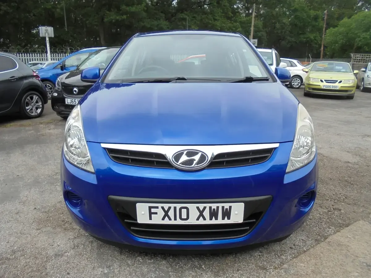 Used Hyundai i20 Comfort 101 HP (74 kW) 2010 Blue Hatchback