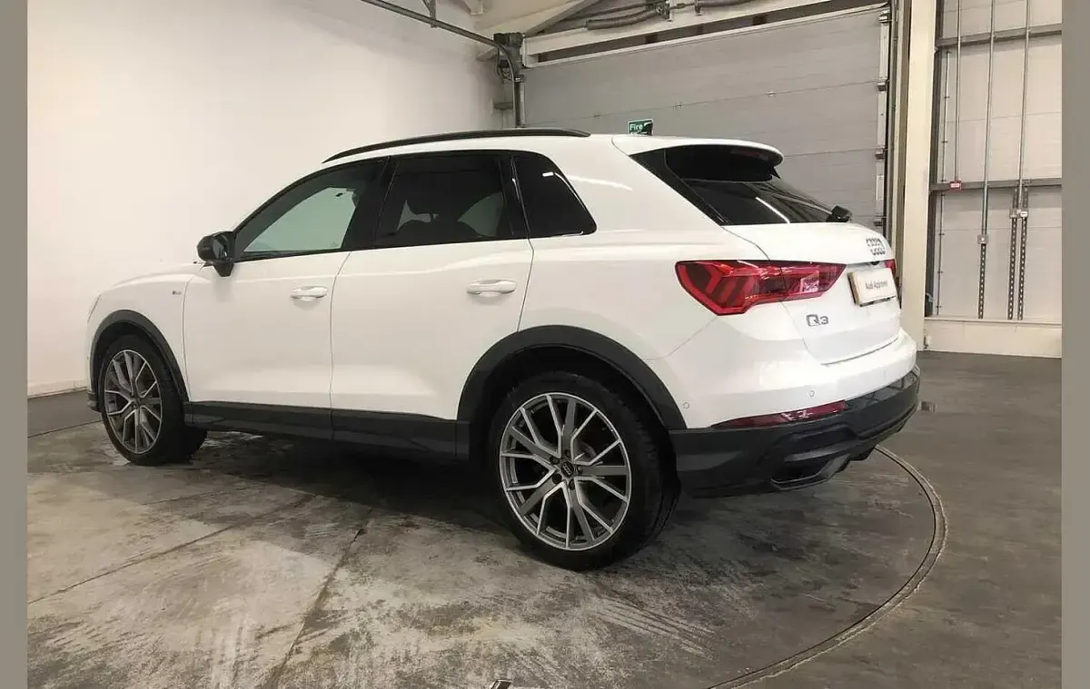 Used Audi Q3 Advanced 226 HP (166 kW) 2020 White SUV