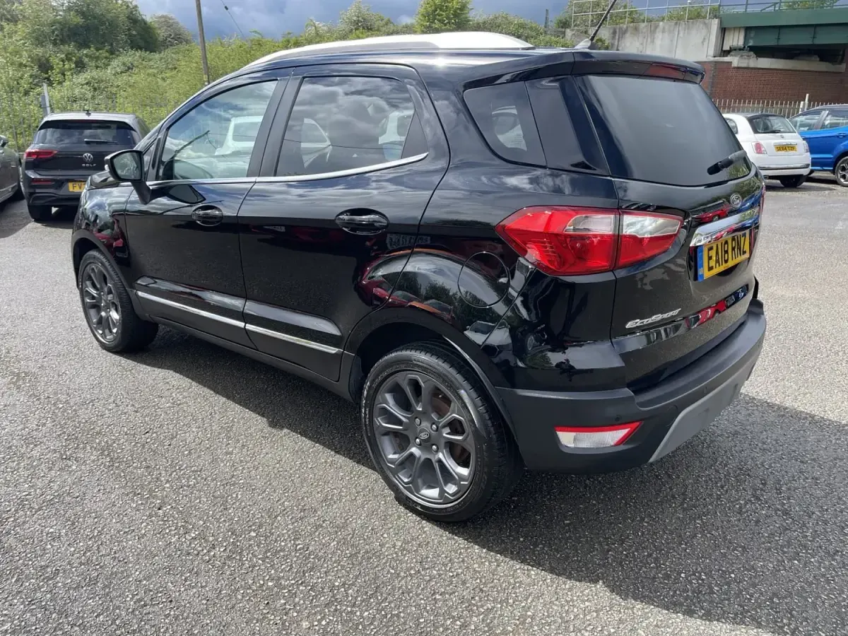 Używany Ford Ecosport Titanium 100 KM (73 kW) 2018 Czarny SUV