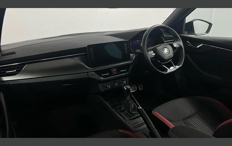 Used Skoda Kamiq Monte Carlo 108 HP (79 kW) 2022 White SUV