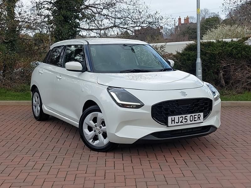 Used Suzuki Swift 82 HP (60 kW) 2025 White Hatchback