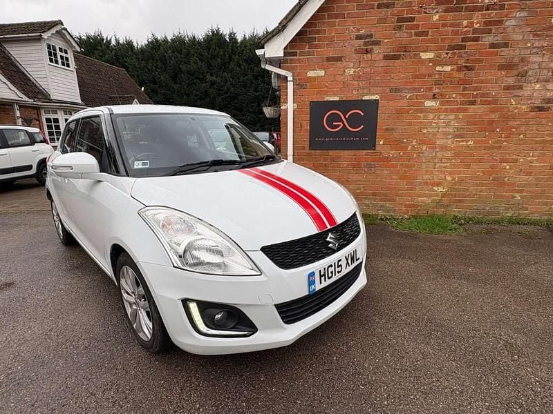 Used Suzuki Swift SZ4 94 HP (69 kW) 2015 White Hatchback