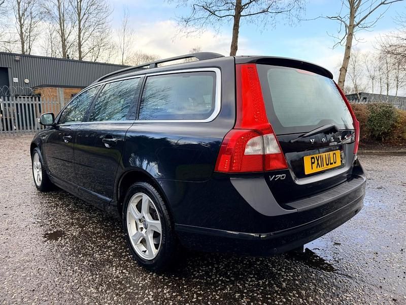 Używany Volvo V70 SE 163 KM (119 kW) 2011 Czarny Kombi
