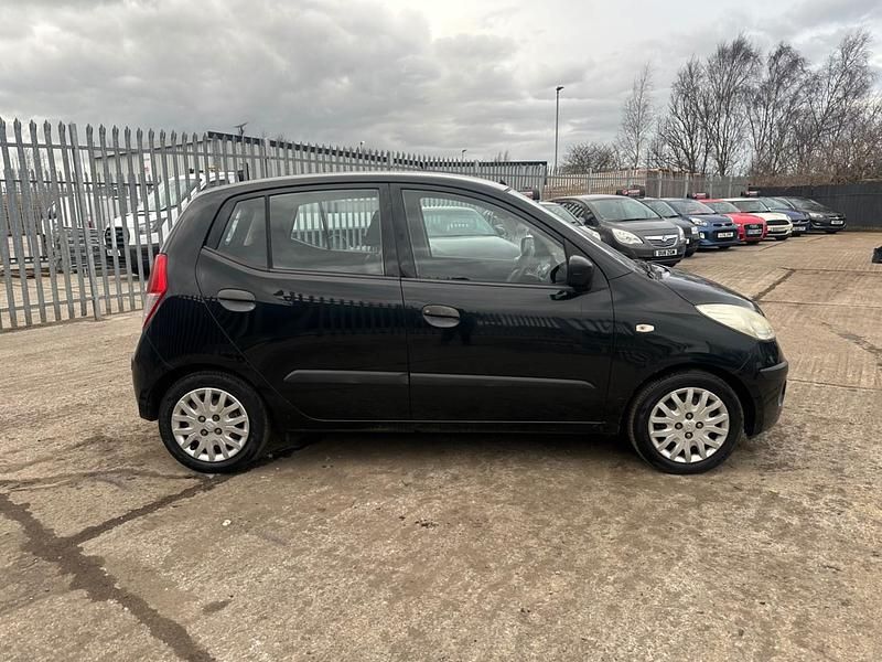 Used Hyundai i10 Classic 2010 Black Hatchback