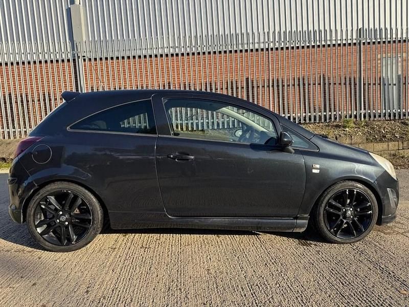 Used Vauxhall Corsa Edition 85 HP (62 kW) 2012 Black Hatchback