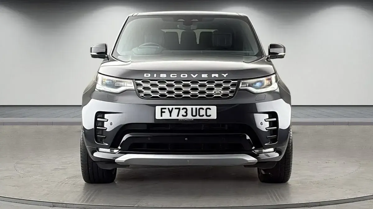 Used Land Rover Discovery 5 S 2023 Carpathian grey SUV
