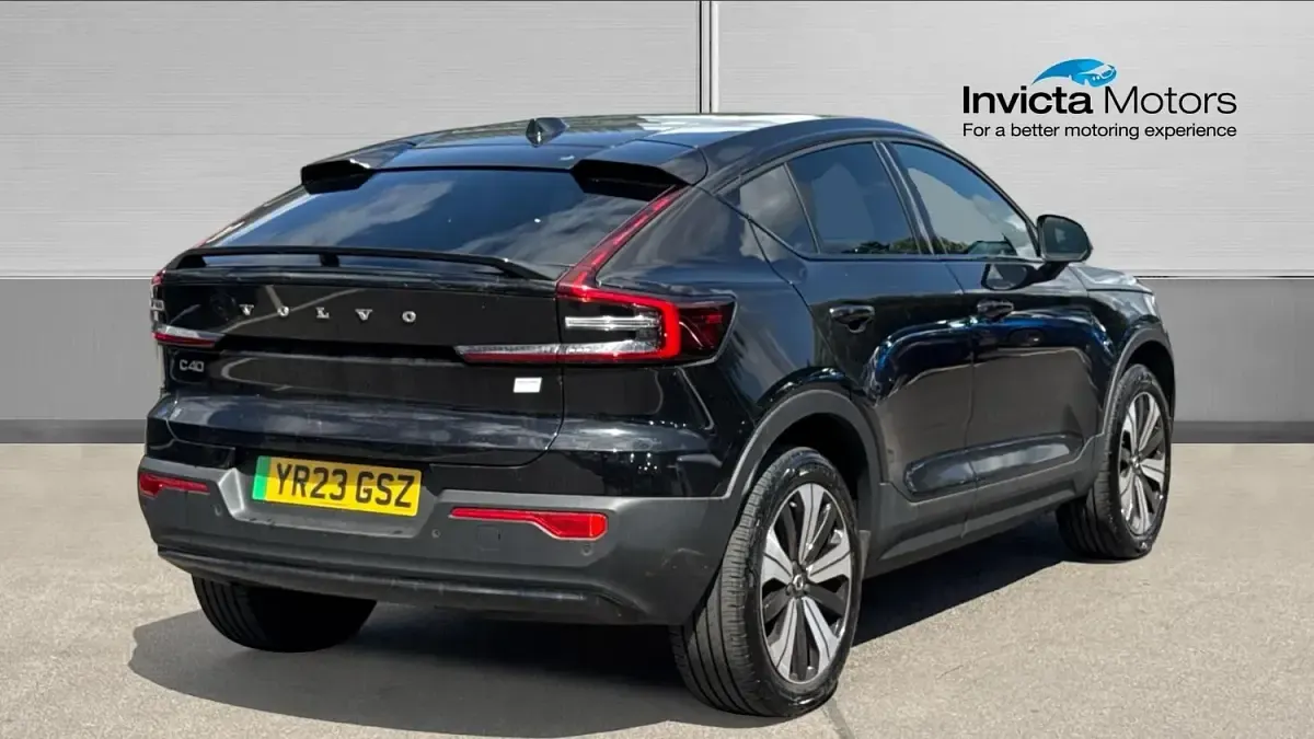 Used Volvo C40 Core 169 kW (231 HP) 2023 Onyx black metallic SUV