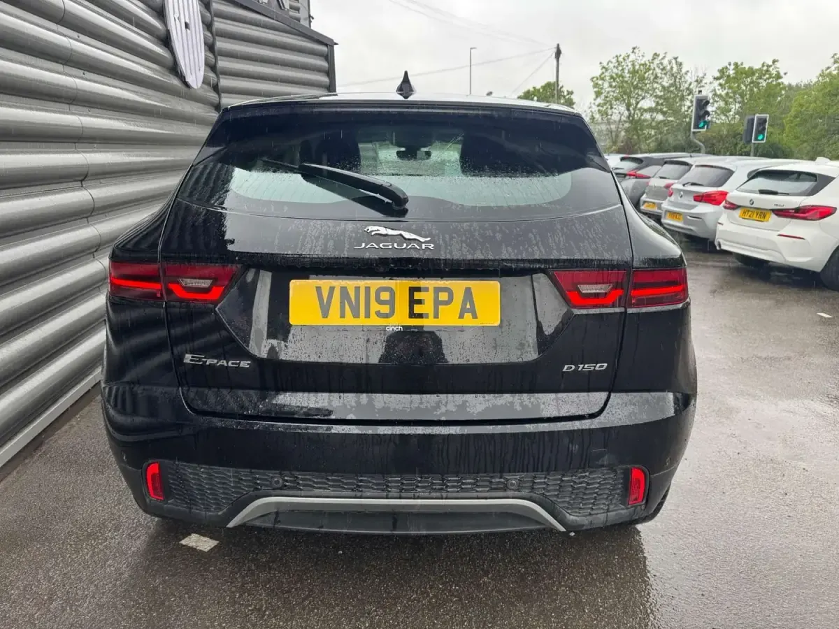 Używany Jaguar E-Pace S 2019 Czarny SUV