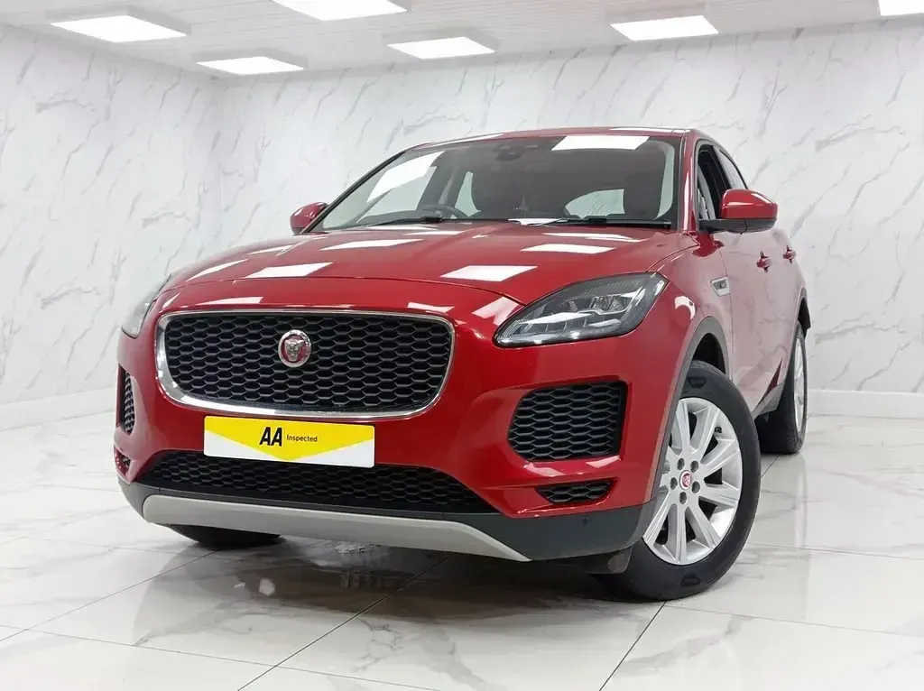 Usado Jaguar E-Pace S 150 HP (110 kW) 2019 Vermelho SUV