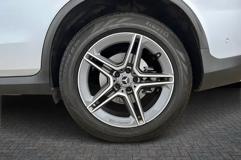 Used Mercedes GLC220 AMG line 194 HP (142 kW) 2023 Silver SUV