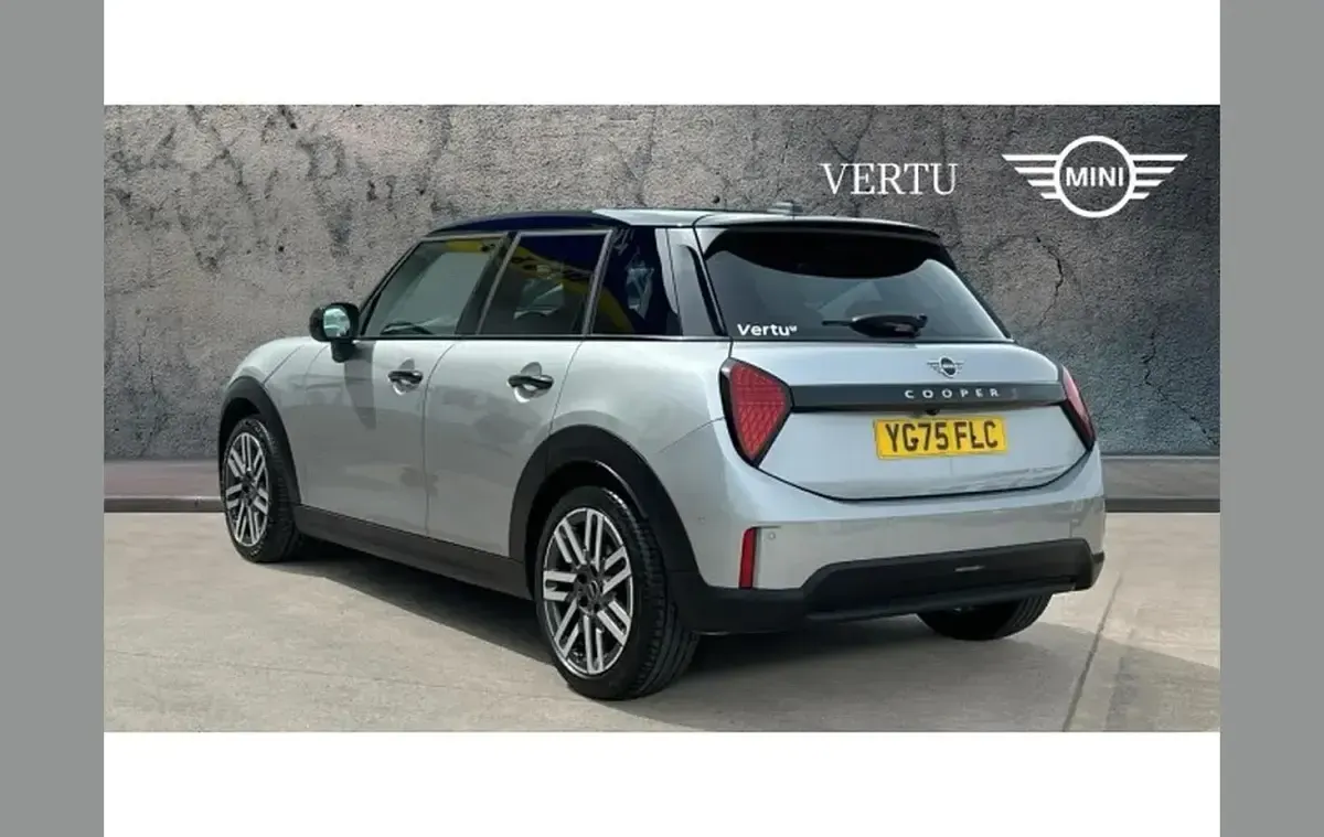 Used Mini Cooper Classic 147 kW (200 HP) 2025 Silver Hatchback
