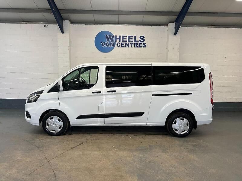 Usado Ford Transit Custom Trend 130 HP (95 kW) 2022 Branco Carrinha