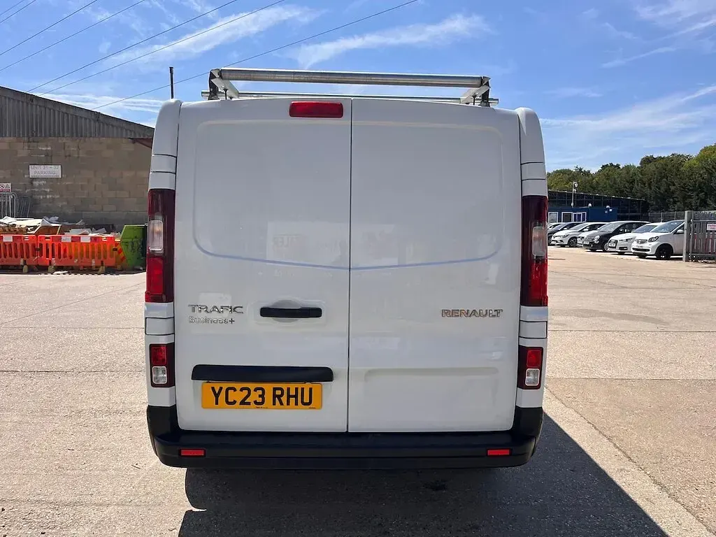 Used Renault Trafic Business 2023 White MPV