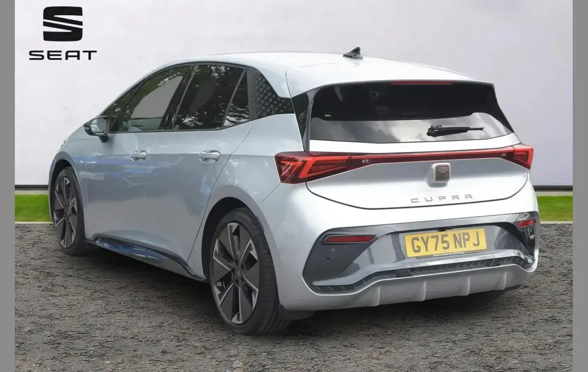 Used Cupra Born e-Boost 169 kW (231 HP) 2025 Silver Hatchback