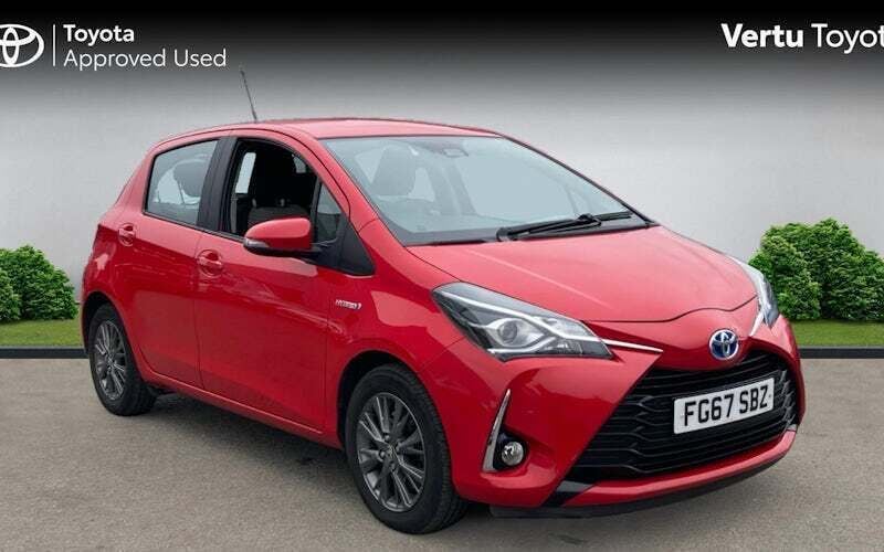 Used 2019 Toyota Yaris Hybrid Hatchback | £10,501 (Good price) - Image 1/4